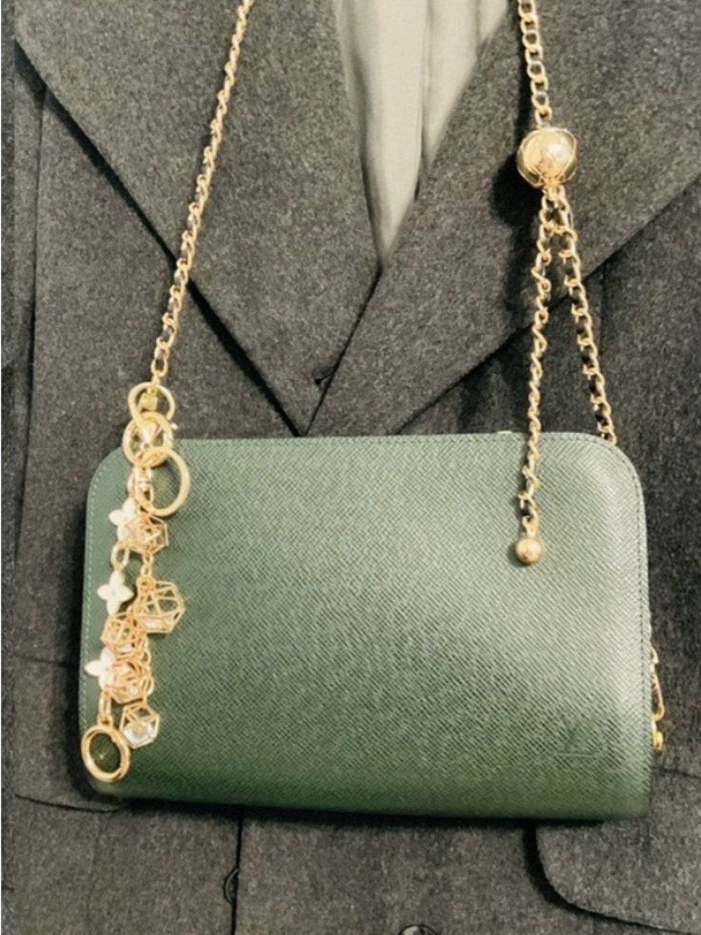 Vintage Louis Vuitton Epi Leather Pochette